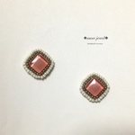 ピンク ガラスタイル ビーズ刺繍 ピアス イヤリング