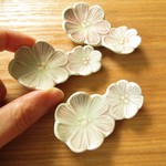 ピンクの二輪花の箸置き