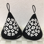 【送料無料】あじさいの花  黒ベース  三角鍋つかみ   ストウブ  ❀✿ルクルーゼ