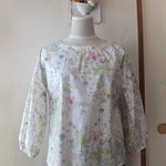 リバティ≪イルマ≫ギャザースリーブブラウス（長袖）Ｍサイズ