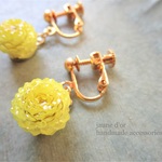 黄色のお花イモーテル　イヤリング／ピアス