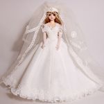 ジェニーちゃんの花とフリルのウェディングドレス