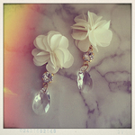 [time sale!! 50%off] satin flower crystal pierce