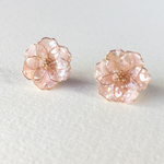 Web限定＊14kgf変更可＊4月誕生花＊八重桜＊シェル＊花＊イヤリング＊ネジバネ＊ピアス
