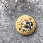 50mm刺繍ブローチ