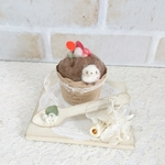 食いしんぼパンダさんのカップケーキ ピンクッション／羊毛フェルト