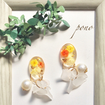 【90】春色イエローのかすみ草と花びら揺れるピアス・イヤリング・アレルギー対応あり