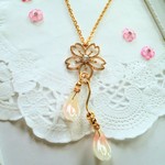 桜揺れるネックレス  🌸🌸