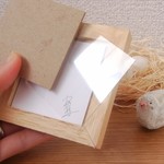 デザイン画を飾る。～ドット文鳥～