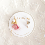 リボンの花びらイヤリング