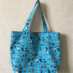 ★送料込み★       ネコ柄トートバッグ
