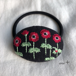 Red Poppy 刺繍ヘアゴム5.5  ブローチへ変更可能