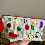 A様用フルーツ柄刺繍ファスナーポーチ♪