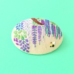 一点のみ 藤の花と蜂の刺繍ブローチ 藤棚 藤色 ブローチ ヘアゴム 帯留めにも