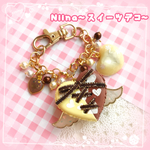 (新色)ハート♡ラッピングマカロンのバッグチャーム(キャメル＆チョコレート)
