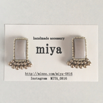 300.グレー・パールビーズ刺繍ピアス・イヤリング