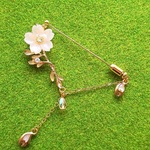 桜のブローチ