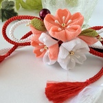 【再販4】桜 x 紅白江戸打ち紐のヘアクリップ　　つまみ細工