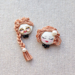 momonピアス/イヤリング ピンク三つ編み