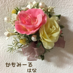 22日14時まで特別価格。薔薇とミモザのコサージュ