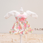 22cmサイズ　花柄のワンピース