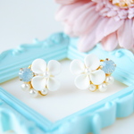 ✿ 小花と宝石のピアス ✿  