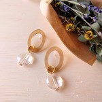 [新作] 春色ブラウンオーバルピアス 春 夏 金属アレルギー対応 樹脂ピアス 樹脂ノンホール