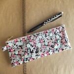 お花畑のパンダのビニコペンポーチ 