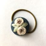 バラの花 刺繍 ヘアゴム   ツインズ