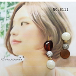  No.B111 大人っぽい❁⃘़︎•･ブラウン×ホワイト ピアス / イヤリング