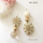 No.A322 可愛く上品に✧︎ お花のアシンメトリー ピアス / イヤリング