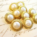 ■NEW■15mm■10個入■ ヴィンテージボタン  パールゴールド 　[1366-15] ピアスに!! 