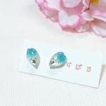 桜の花びらピアス（緑桜）