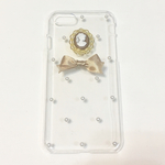 キャラメルカメオとパールのiPhoneケース