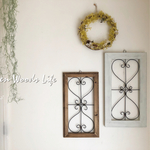 アンティーク仕上げの縦長ワイヤー木枠