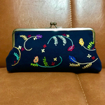 どこか遠くの華やぎの森(刺繍、がま口、メガネケース)