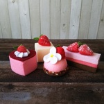 春のイチゴプティフール4種SET☆フェルトケーキ