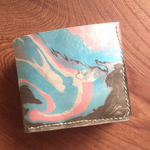 天然牛革の手染めマーブル財布