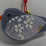 ちりめん根付け　鳩  (はと・ハト) 