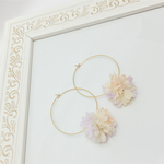 フラワーフープピアス