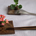 お花の飾れる箸置き　２個セット