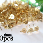 約100個前後入り★6ｍｍ・マルカン付き　平皿ピアス★（ゴールド）