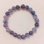 ブラッドショットアイオライトのブレスレット