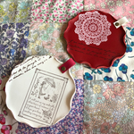 ＊sale＊ヌメ革丸型コースター2枚セット ホワイト＆レッド