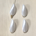 VINTAGE PEARL WHITE SEASELL BEADS