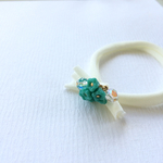 お花のヘアゴムブレスレット