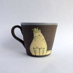 つぐみ製陶所 王様猫のマグカップ＊茶トラB
