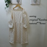 natural*(L)生成り地赤いドットチュニック