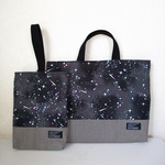 ☆ブラック宇宙柄☆レッスンバッグと上履き入れセット