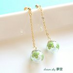 ゆらゆら揺れる四つ葉のクローバー🍀ピアス&イヤリング